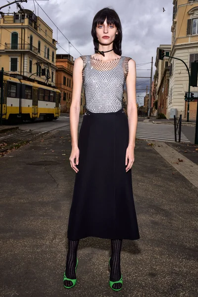 Look 48